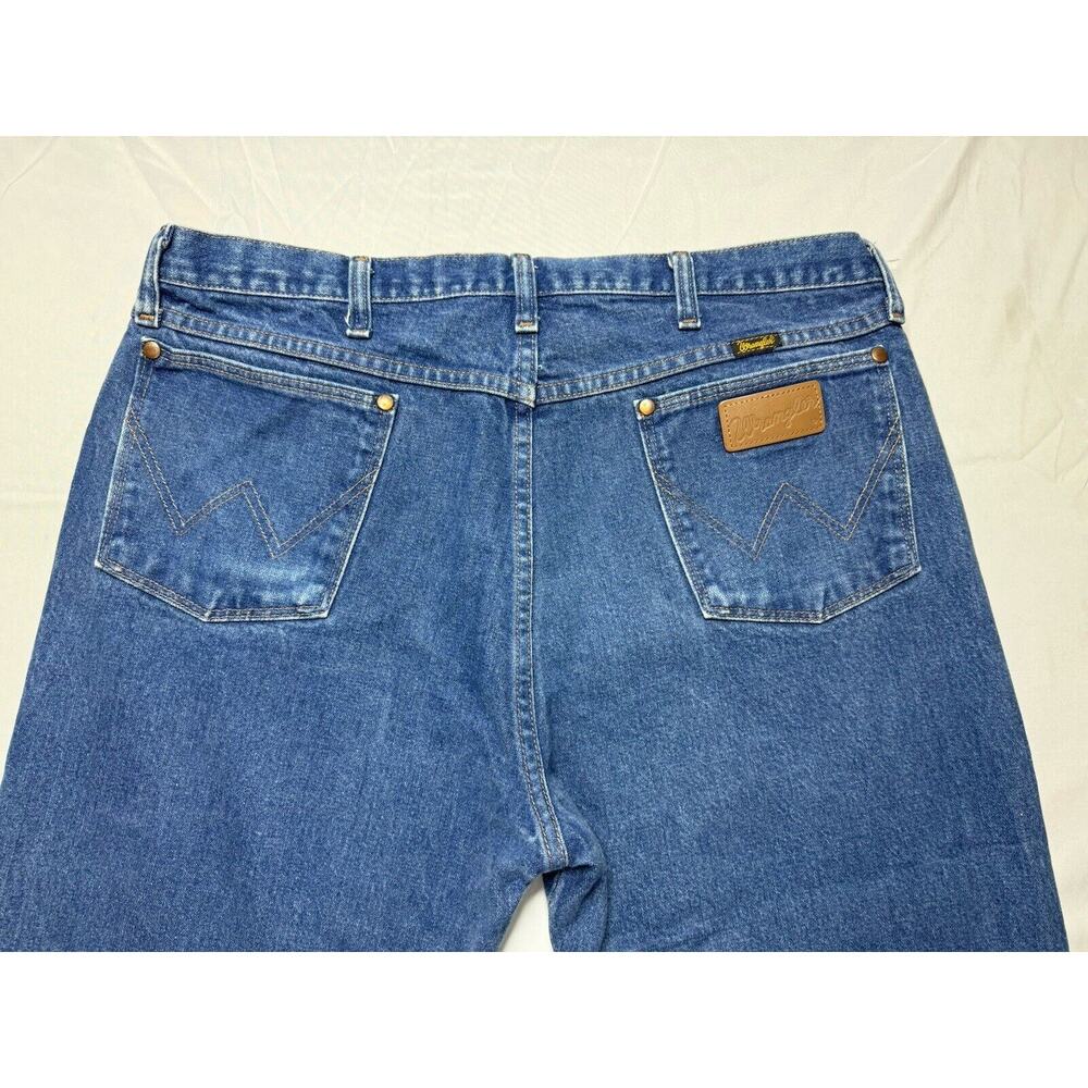 Wrangler Men's 13MWZ Regular Fit Straight Leg Western Blue Jeans - Size 38x30.5 - Picture 3 of 6